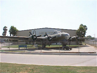 b17-4.jpg (23256 bytes)